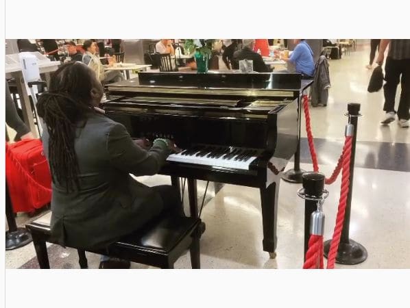 Public piano in Clayton County, Georgia, United States