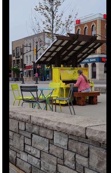 Photo of Barrie, Ontario at 507, Cundles Road East, Barrie, Central Ontario, Ontario, L4M 0G9, Canada