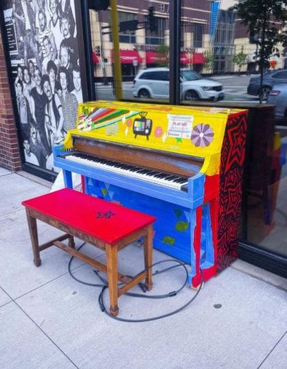 Public piano in Minneapolis, Minnesota, United States