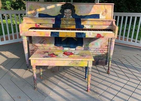 Public piano in Allegheny County, Pennsylvania, United States