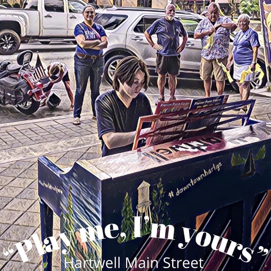 Public piano in Hart County, Georgia, United States