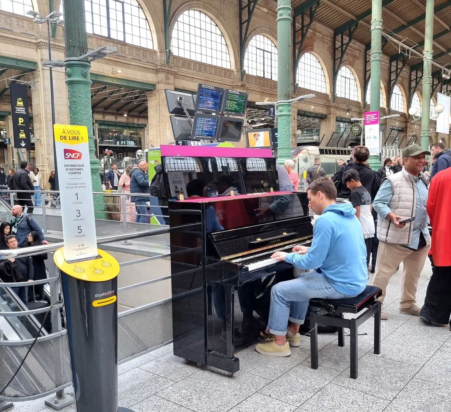 Photo of Gare du Nord at Gare du Nord (RER), Rue du Faubourg Saint-Denis, Quartier Saint-Vincent-de-Paul, 10th Arrondissement, Paris, Ile-de-France, Metropolitan France, 75010,…