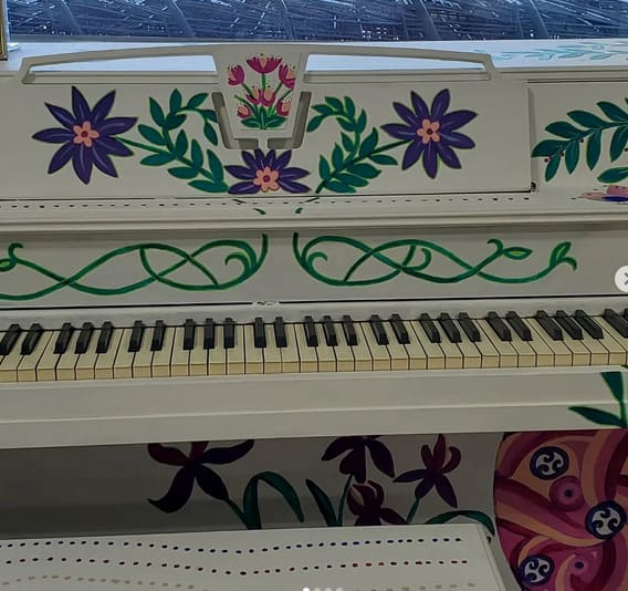 Public piano in Montgomery County, Pennsylvania, United States