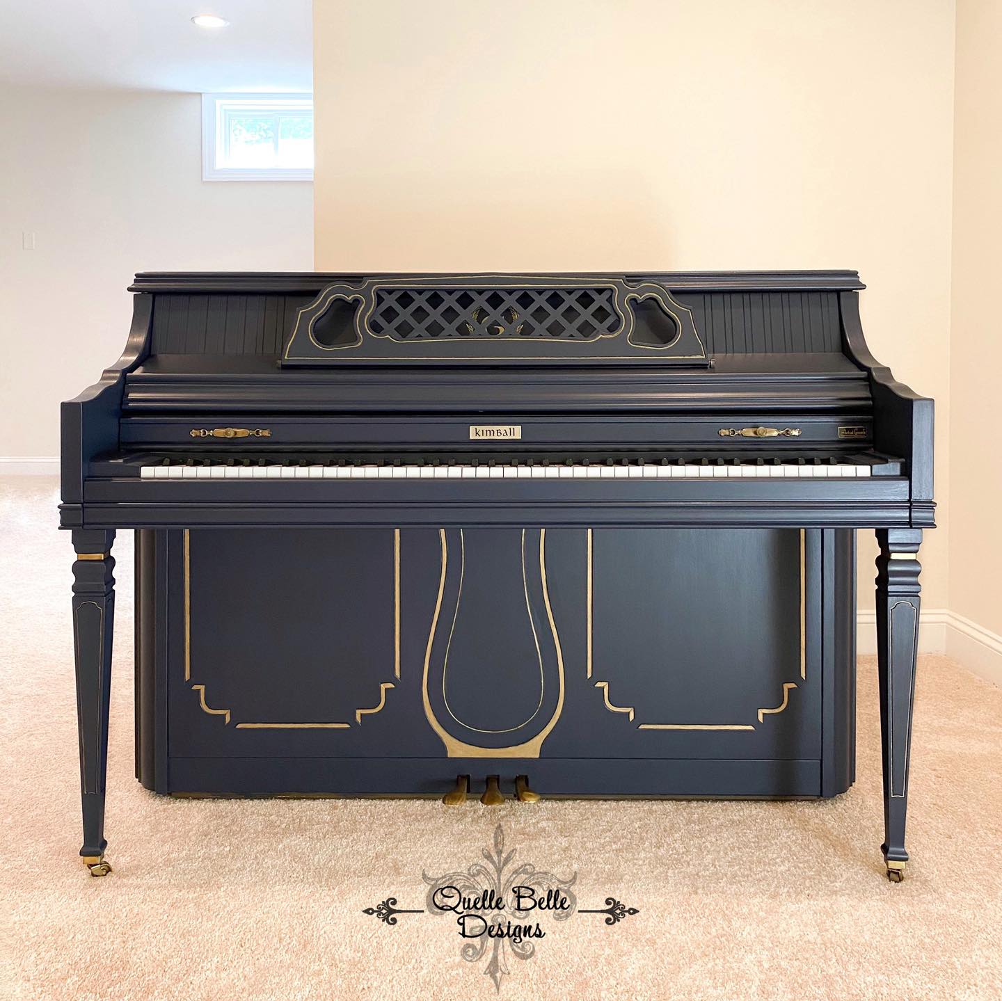 Public piano in Fairfax County, Virginia, United States