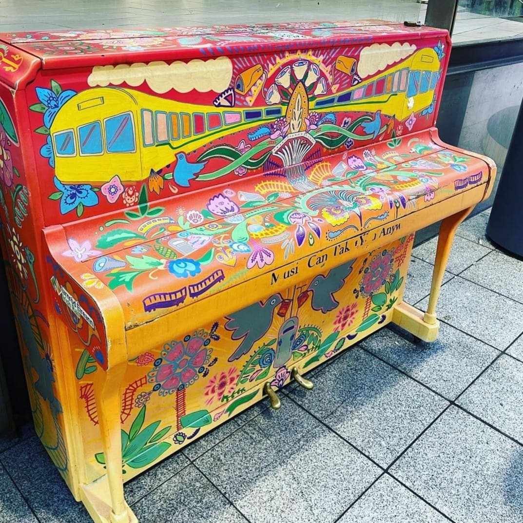 Public piano in Dublin, Ireland